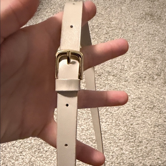 H&M Elegant beige Quilted Crossbody Bag - Picture 8 of 8